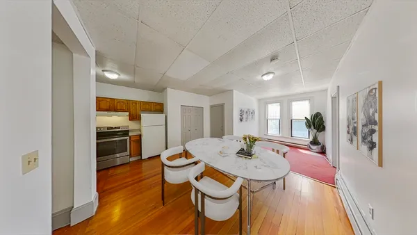 $4,895 | 1536-1542 Tremont Street, Unit 1540 3R, Boston, MA 02120