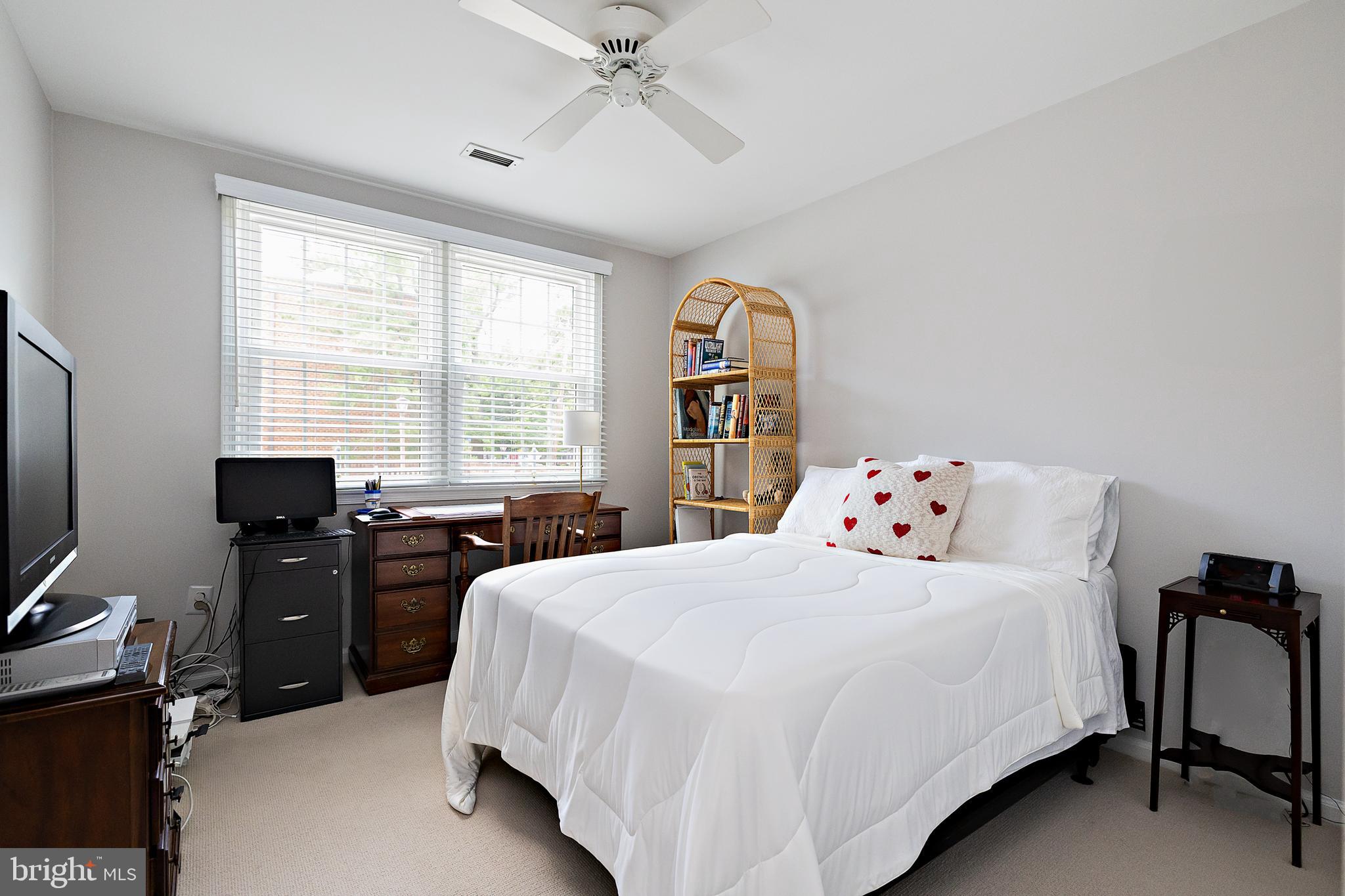 14 Haddonfield Commons, Unit 14 Haddonfield, NJ 08033 - Photo 28 of 36 Gallery Image 28