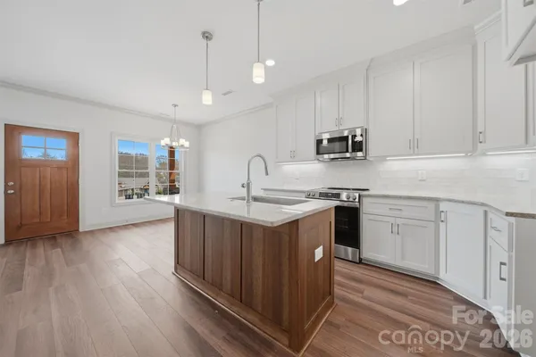 $414,900 | 4957 Southview Drive, Hickory, NC 28602