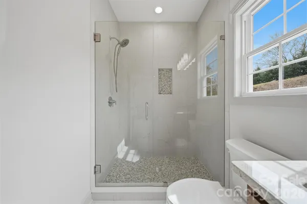 $414,900 | 4957 Southview Drive, Hickory, NC 28602