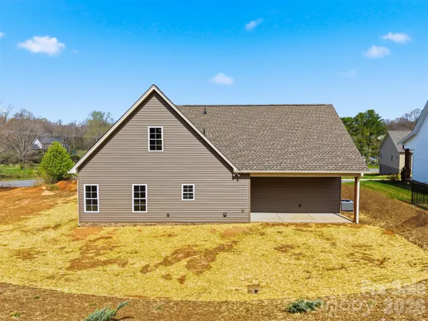 $414,900 | 4957 Southview Drive, Hickory, NC 28602