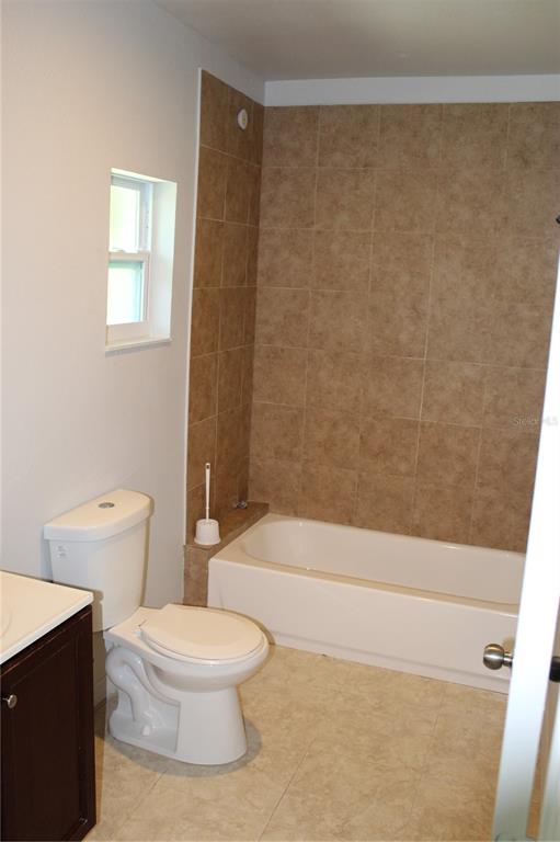 11413 Pruett Road Seffner, FL 33584 - Photo 12 of 15 Gallery Image 12