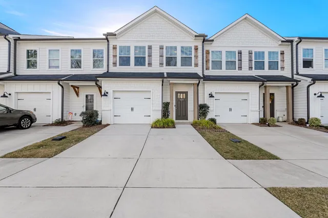 $290,000 | 105 Grey Oak Trail, Greer, SC 29650