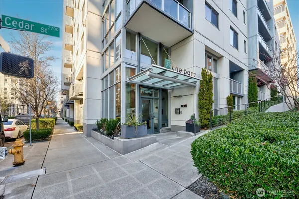 $407,500 | 76 Cedar Street, Unit 303, Seattle, WA 98121