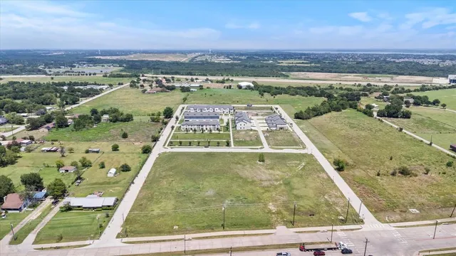 a view of an outdoor space