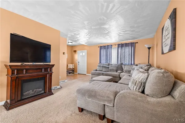 $169,900 | 1 Lamott Avenue, Whitestown, NY 13495