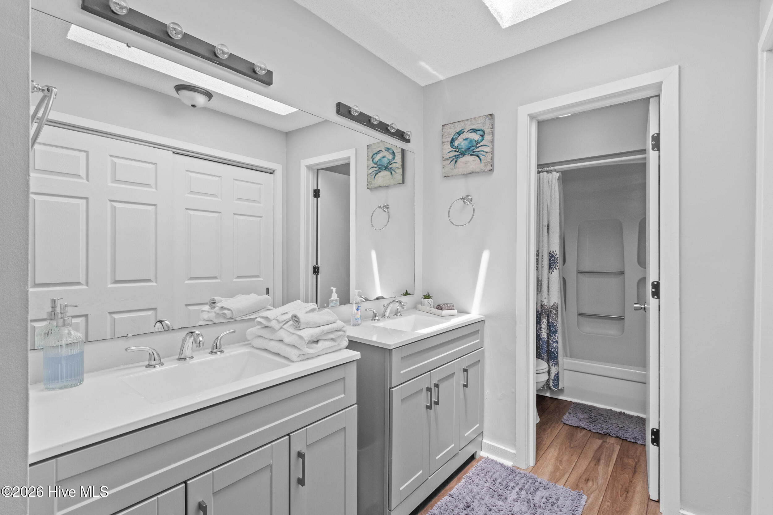 718 Azalea Drive, Unit 458 Hampstead, NC 28443 - Photo 26 of 38 27_bathroom
