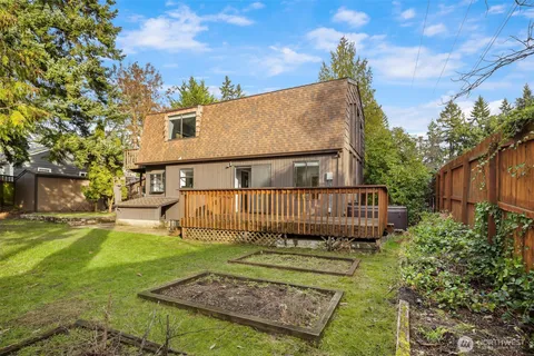 $750,000 | 1504 Northeast 107th Street, Seattle, WA 98125