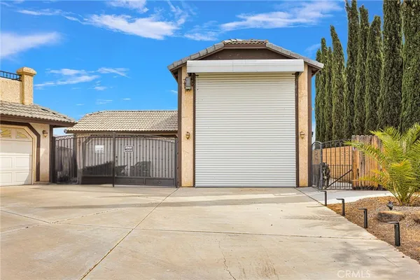 $630,000 | 11665 Winterhawk Way, Apple Valley, CA 92308