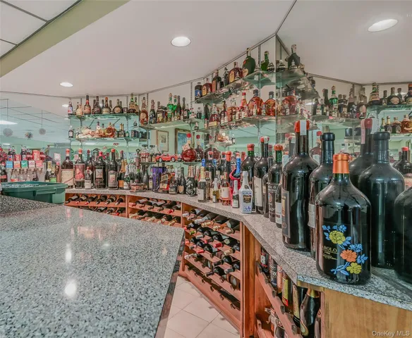 $2,450,000 | 1537 Laurel Hollow Road, Syosset, NY 11791