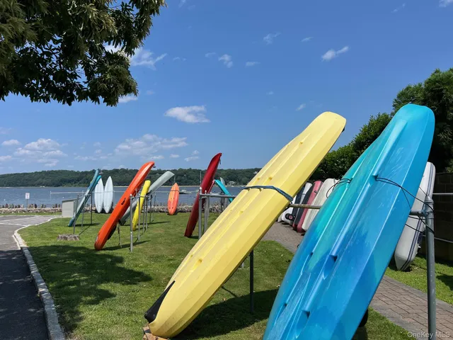 $2,450,000 | 1537 Laurel Hollow Road, Syosset, NY 11791