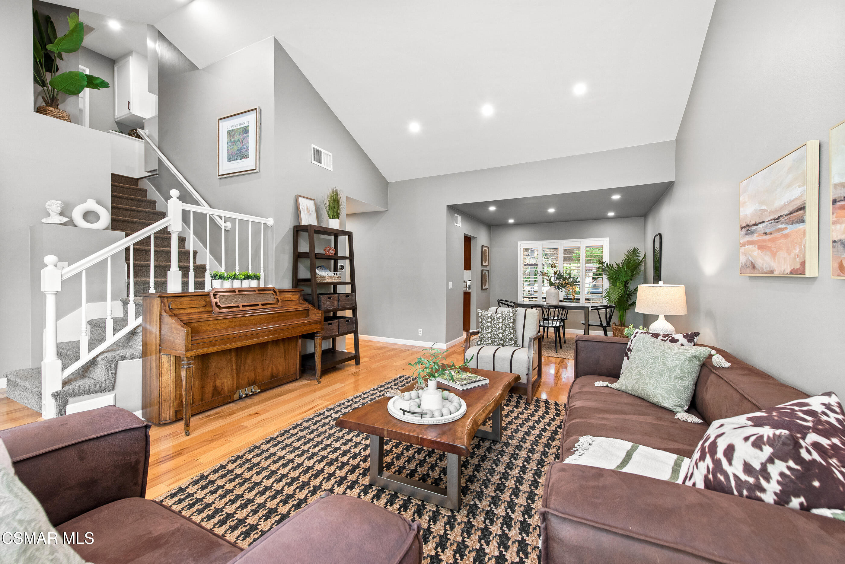 6804 Eaglehaven Lane Oak Park, CA 91377 - Photo 16 of 45 6804 Eaglehaven Ln Oak Park-8