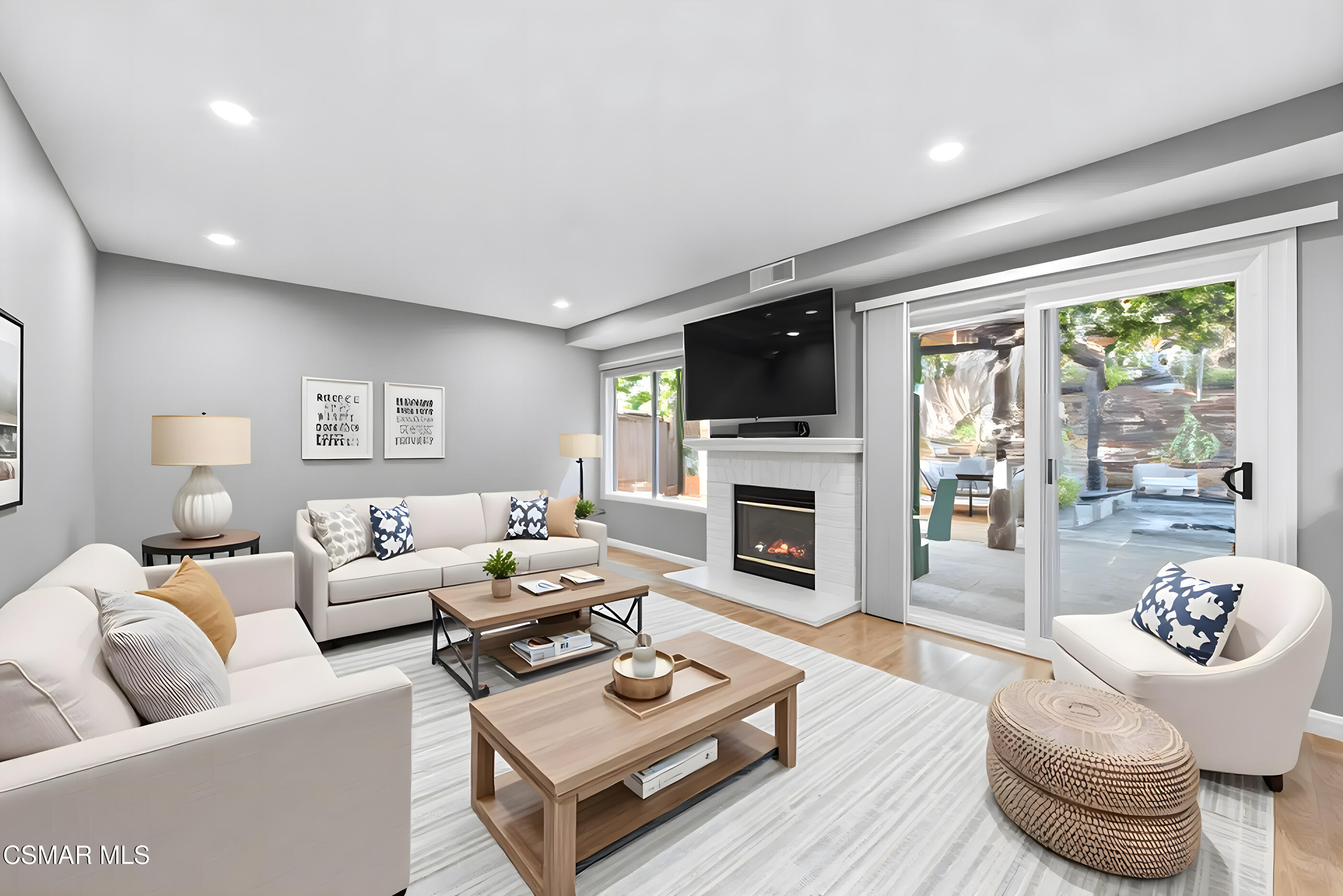 6804 Eaglehaven Lane Oak Park, CA 91377 - Photo 20 of 45 Family Room - Virtually Staged