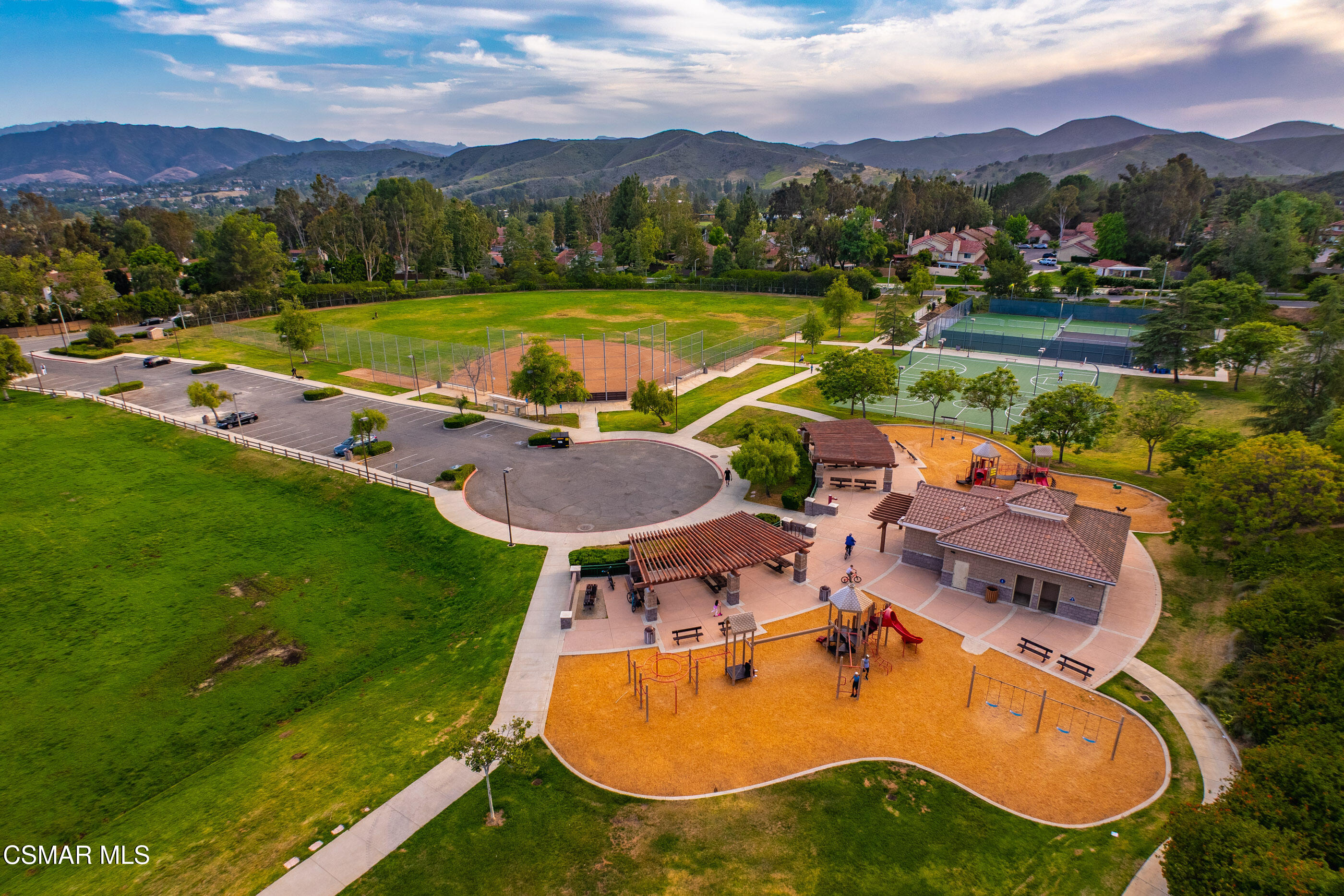 6804 Eaglehaven Lane Oak Park, CA 91377 - Photo 42 of 45 6804 Eaglehaven Ln Oak Park-55