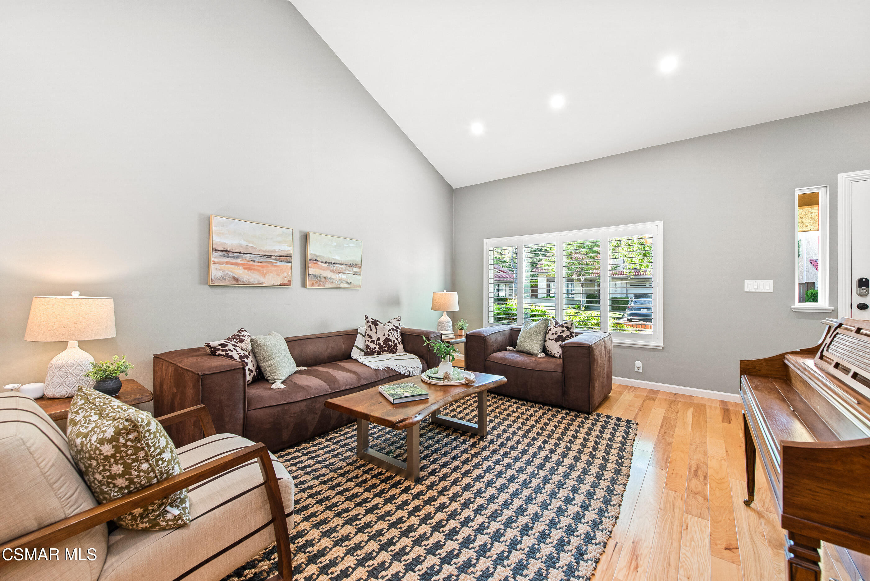 6804 Eaglehaven Lane Oak Park, CA 91377 - Photo 7 of 45 6804 Eaglehaven Ln Oak Park-6