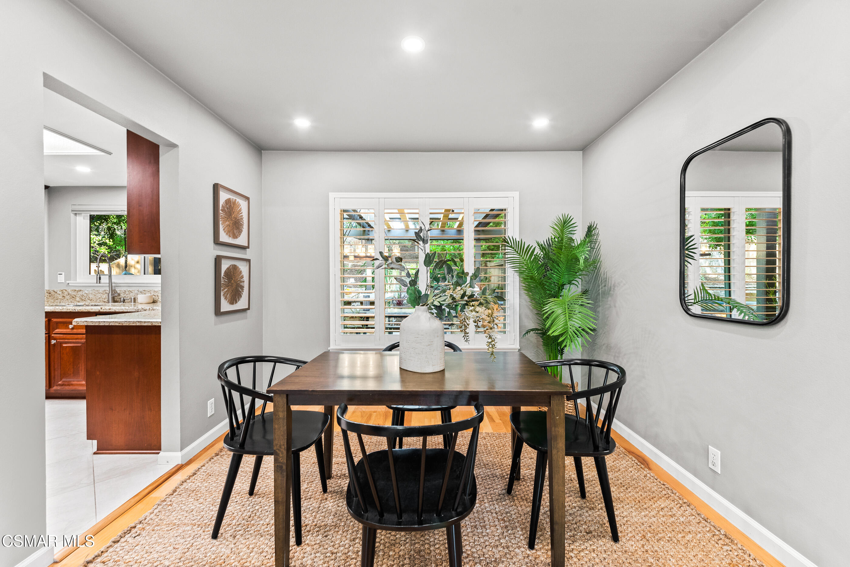 6804 Eaglehaven Lane Oak Park, CA 91377 - Photo 8 of 45 6804 Eaglehaven Ln Oak Park-29