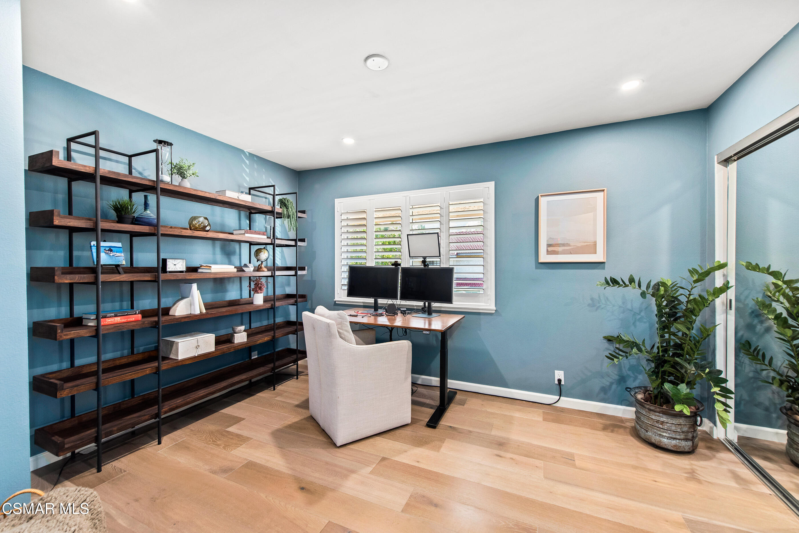 6804 Eaglehaven Lane Oak Park, CA 91377 - Photo 10 of 45 6804 Eaglehaven Ln Oak Park-20