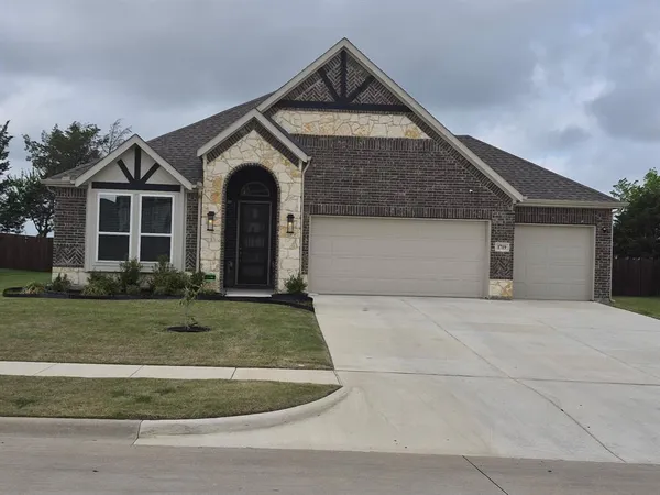 $461,500 | 1719 Newport Lane, Cedar Hill, TX 75104