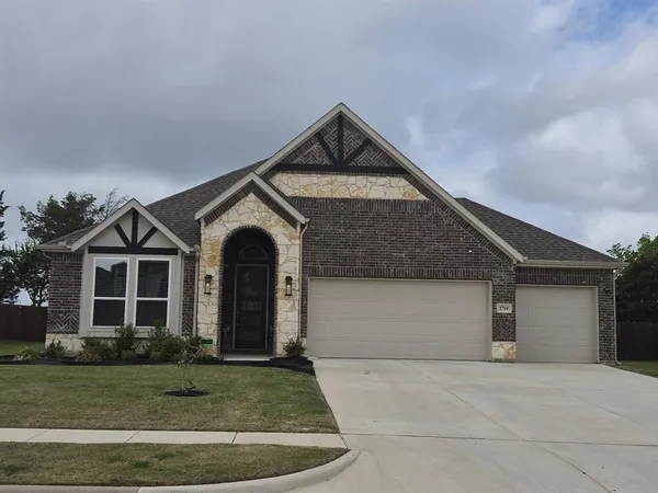 $461,500 | 1719 Newport Lane, Cedar Hill, TX 75104