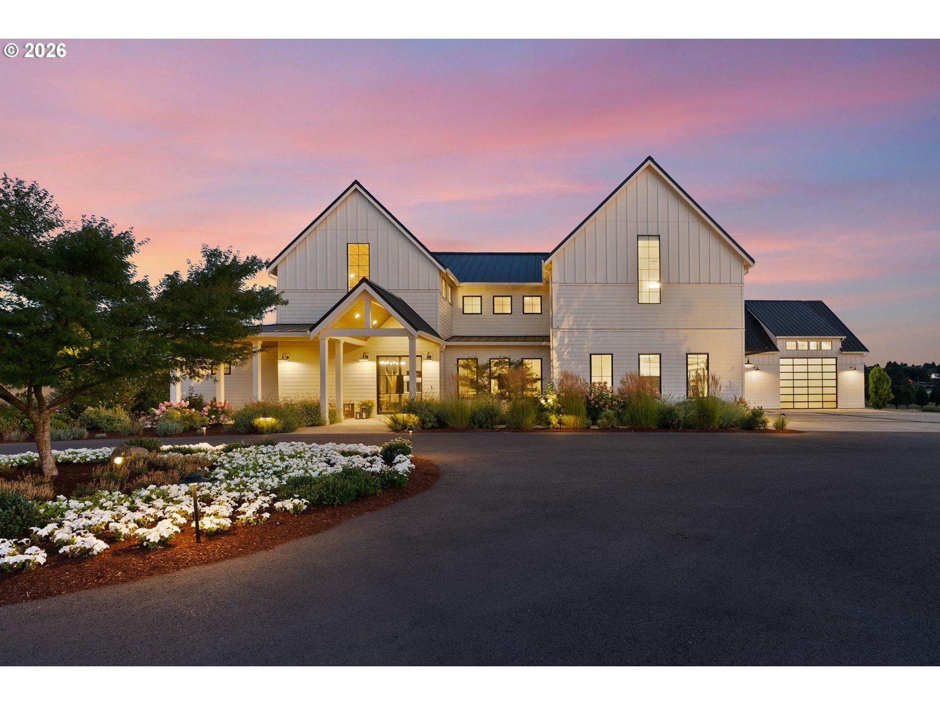 22280 Southwest Stafford Road Tualatin, OR 97062 - Photo 2 of 48