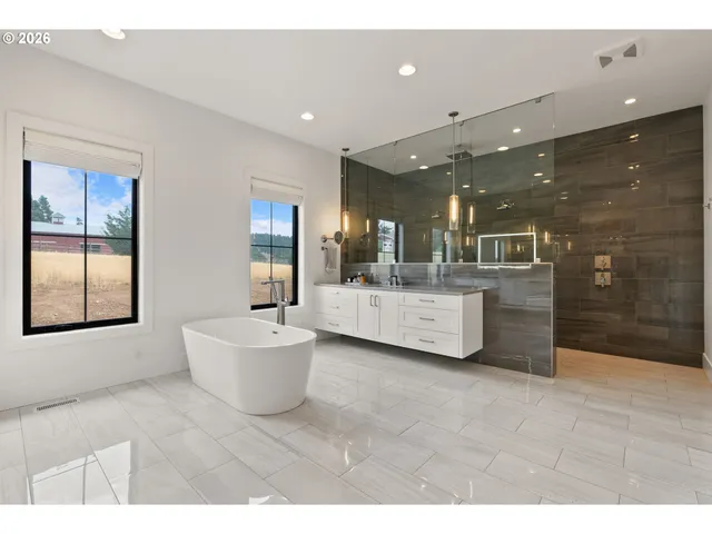 $6,250,000 | 22280 Southwest Stafford Road, Tualatin, OR 97062