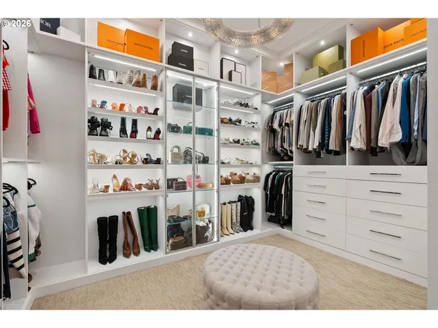 $6,250,000 | 22280 Southwest Stafford Road, Tualatin, OR 97062