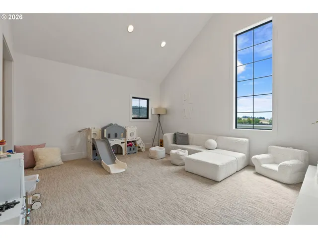 $6,250,000 | 22280 Southwest Stafford Road, Tualatin, OR 97062