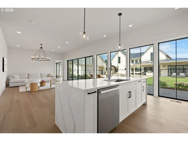 $6,250,000 | 22280 Southwest Stafford Road, Tualatin, OR 97062