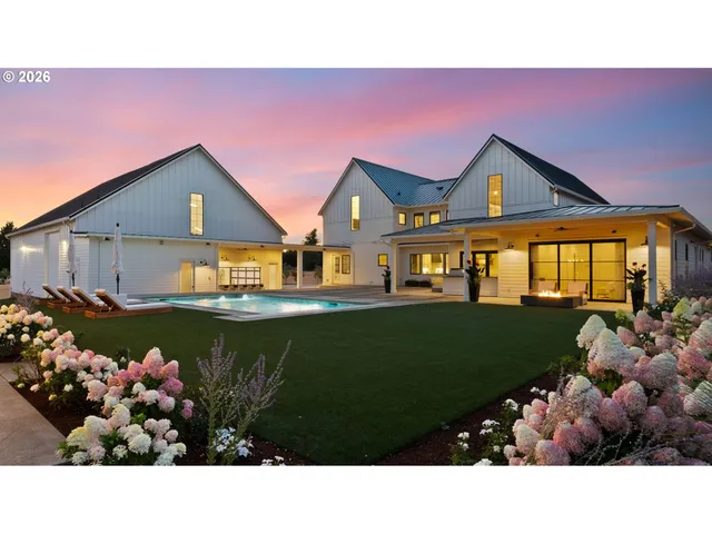 $6,250,000 | 22280 Southwest Stafford Road, Tualatin, OR 97062