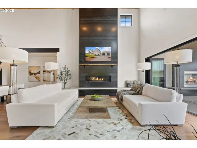 $6,250,000 | 22280 Southwest Stafford Road, Tualatin, OR 97062