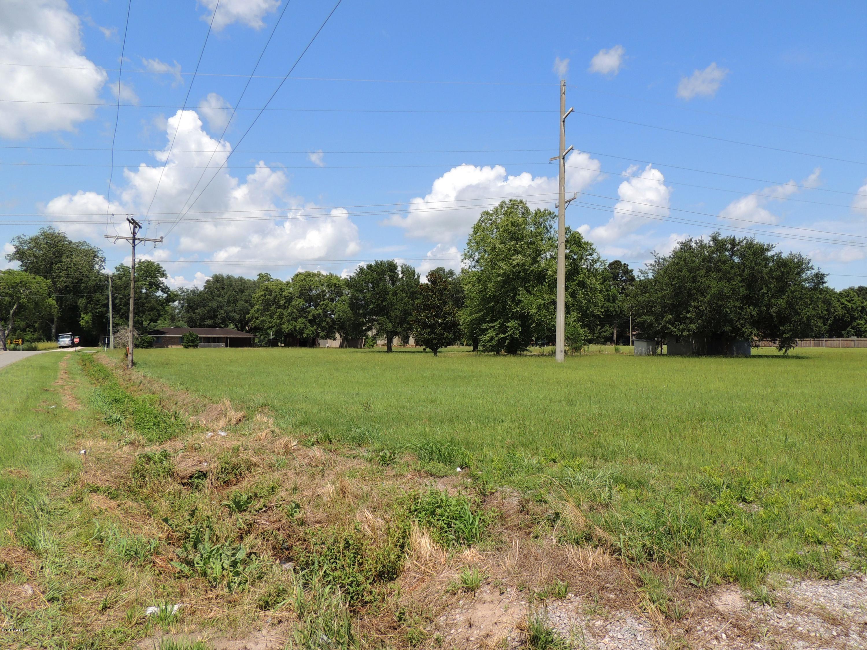 404 Garber Road Broussard, LA 70518 - Photo 3 of 12 Gallery Image 3
