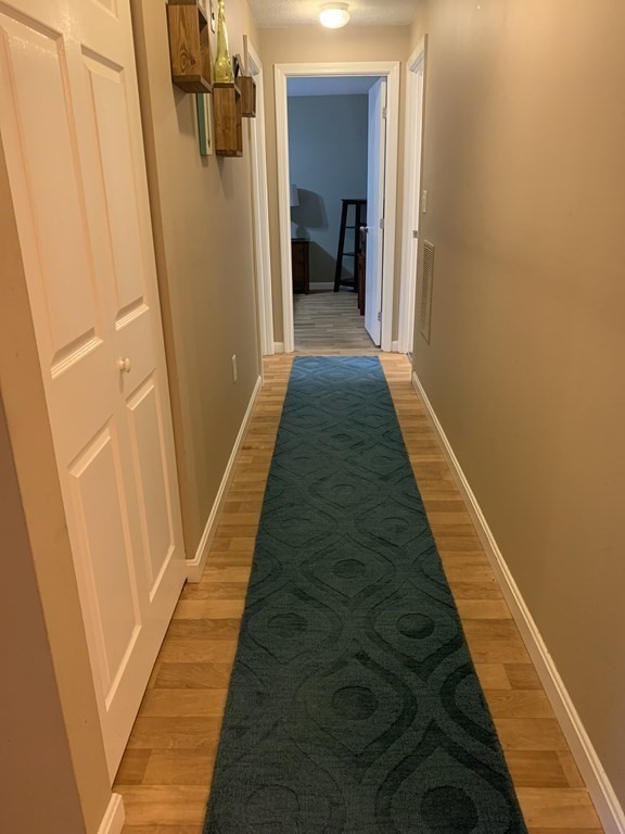 2001 Franklin Crossing Road, Unit 1 Franklin, MA 02038 - Photo 5 of 10 Gallery Image 5