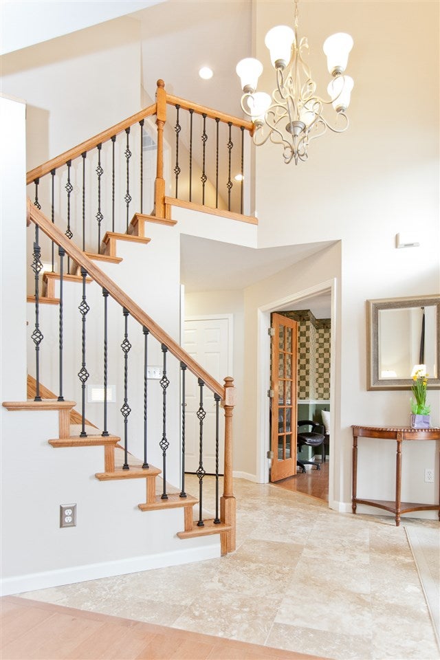 425 Brougham Road Robins, IA 52328 - Photo 2 of 25 Gallery Image 2