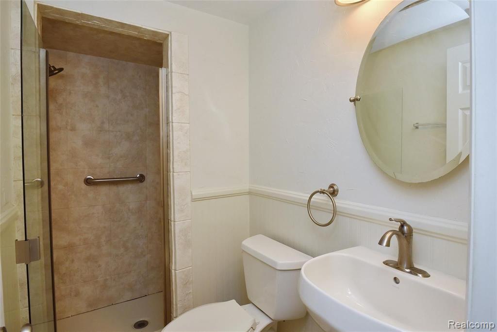 19501 Waltham Road Beverly Hills, MI 48025 - Photo 24 of 30