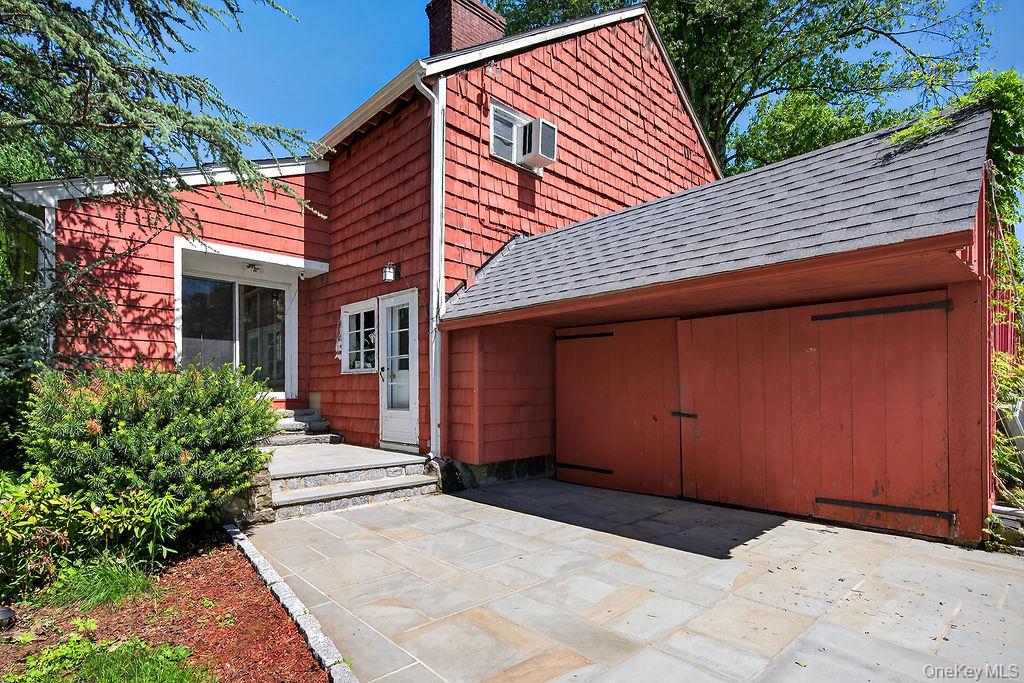 51 Pinesbridge Road Ossining, NY 10562 - Photo 24 of 50 Guest House Entrance