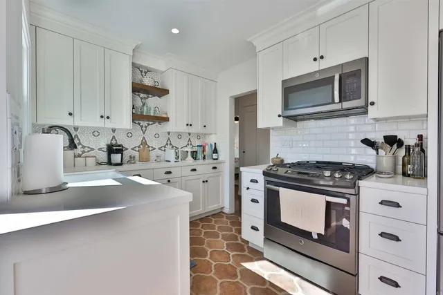 $6,000 | 408 5th Street, Coronado, CA 92118