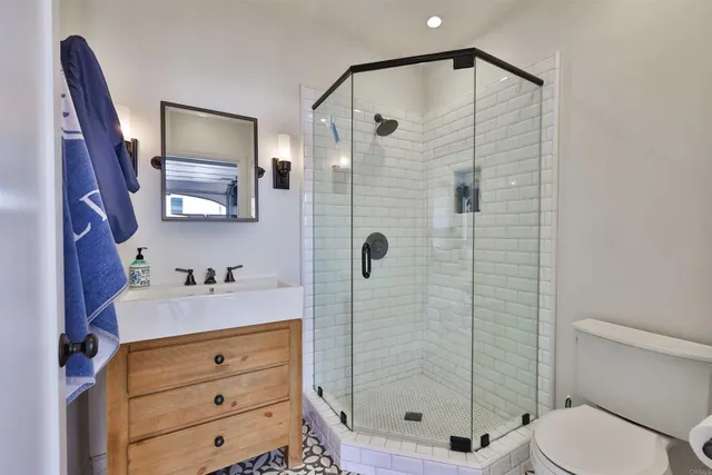 $6,000 | 408 5th Street, Coronado, CA 92118