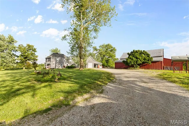 $429,000 | 5704 Feezer Road, Farmington, MO 63640