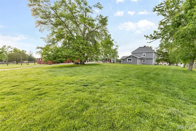 $429,000 | 5704 Feezer Road, Farmington, MO 63640