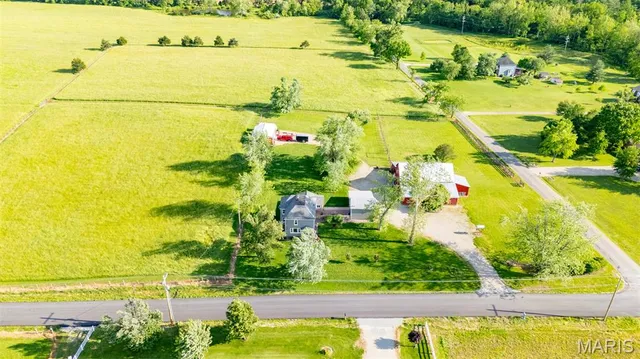 $429,000 | 5704 Feezer Road, Farmington, MO 63640