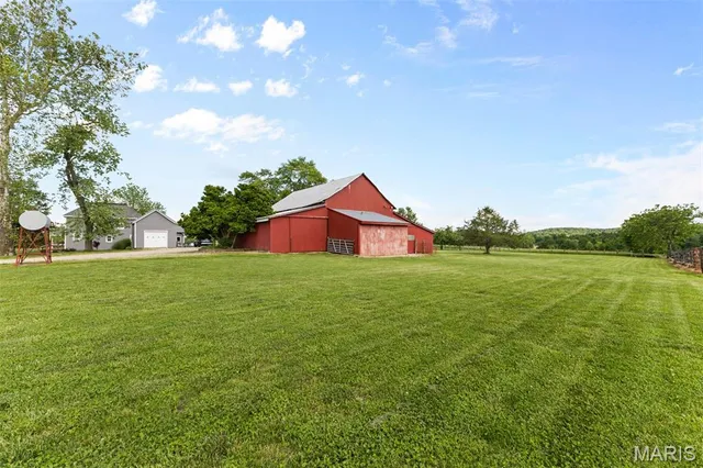 $429,000 | 5704 Feezer Road, Farmington, MO 63640