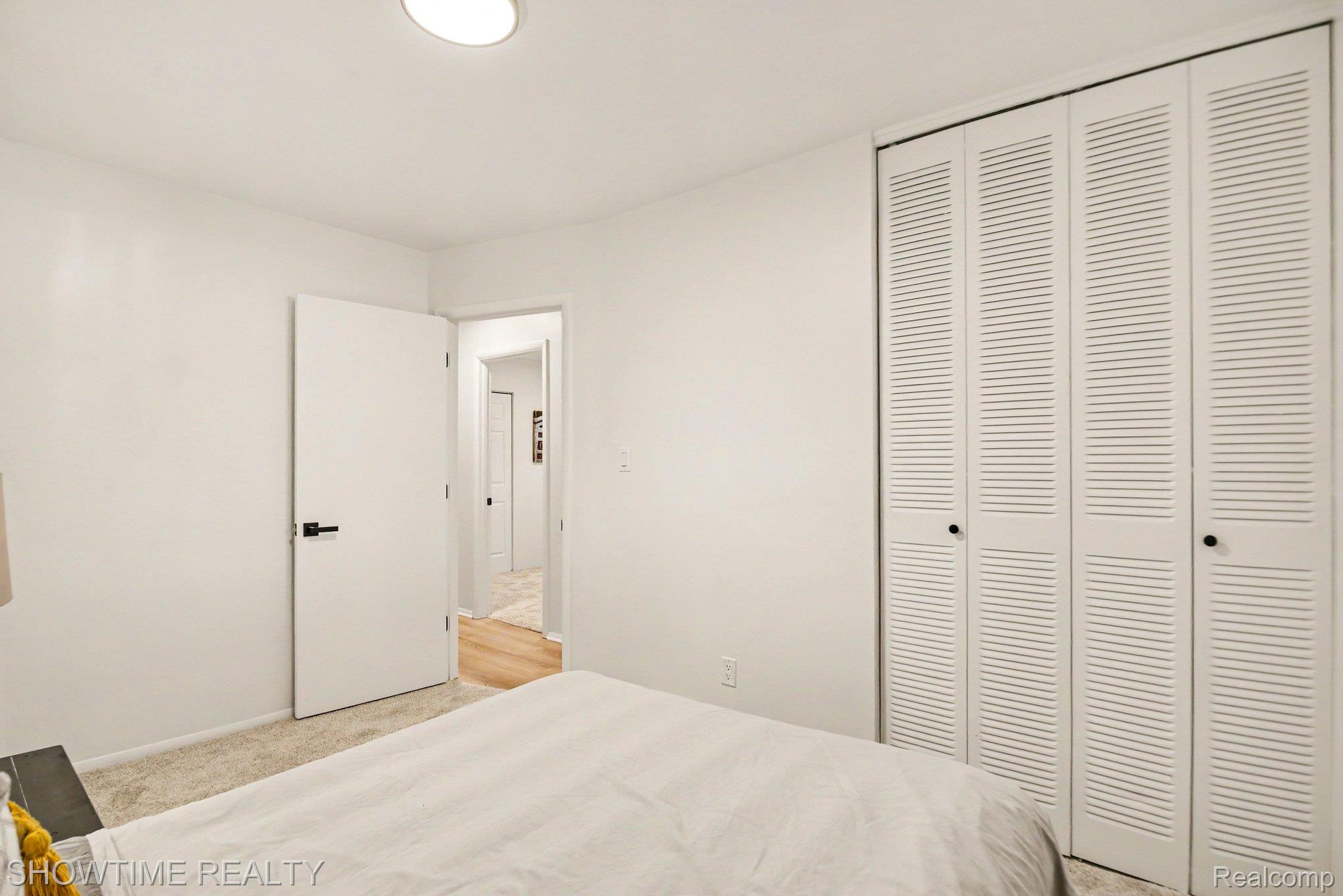 3699 Mark Road Waterford, MI 48328 - Photo 15 of 26 Bedroom