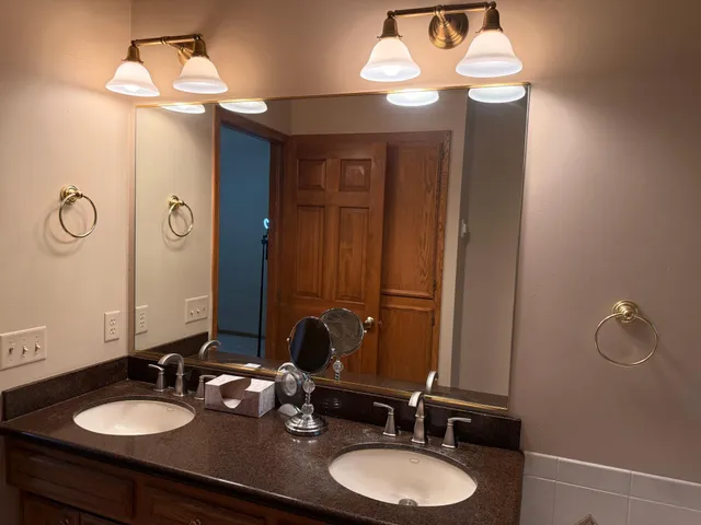 $545,000 | 1497 Kings Wood Road, Eagan, MN 55122