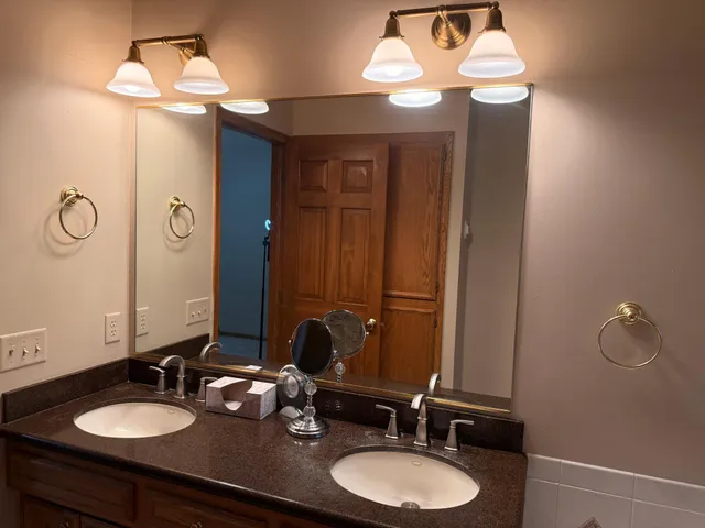 $545,000 | 1497 Kings Wood Road, Eagan, MN 55122