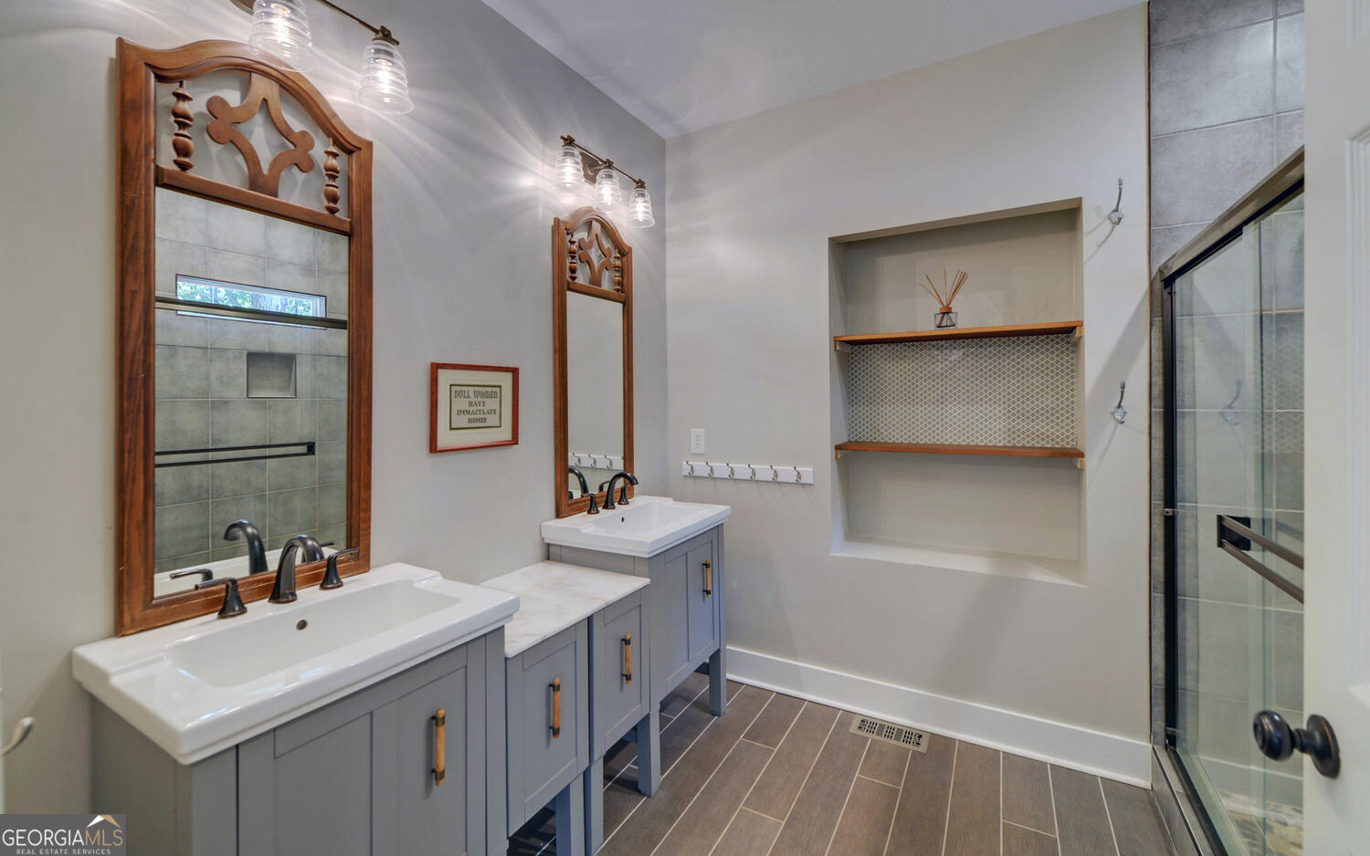 1047 Tranquility Lane Hartwell, GA 30643 - Photo 18 of 60 Master Bathroom