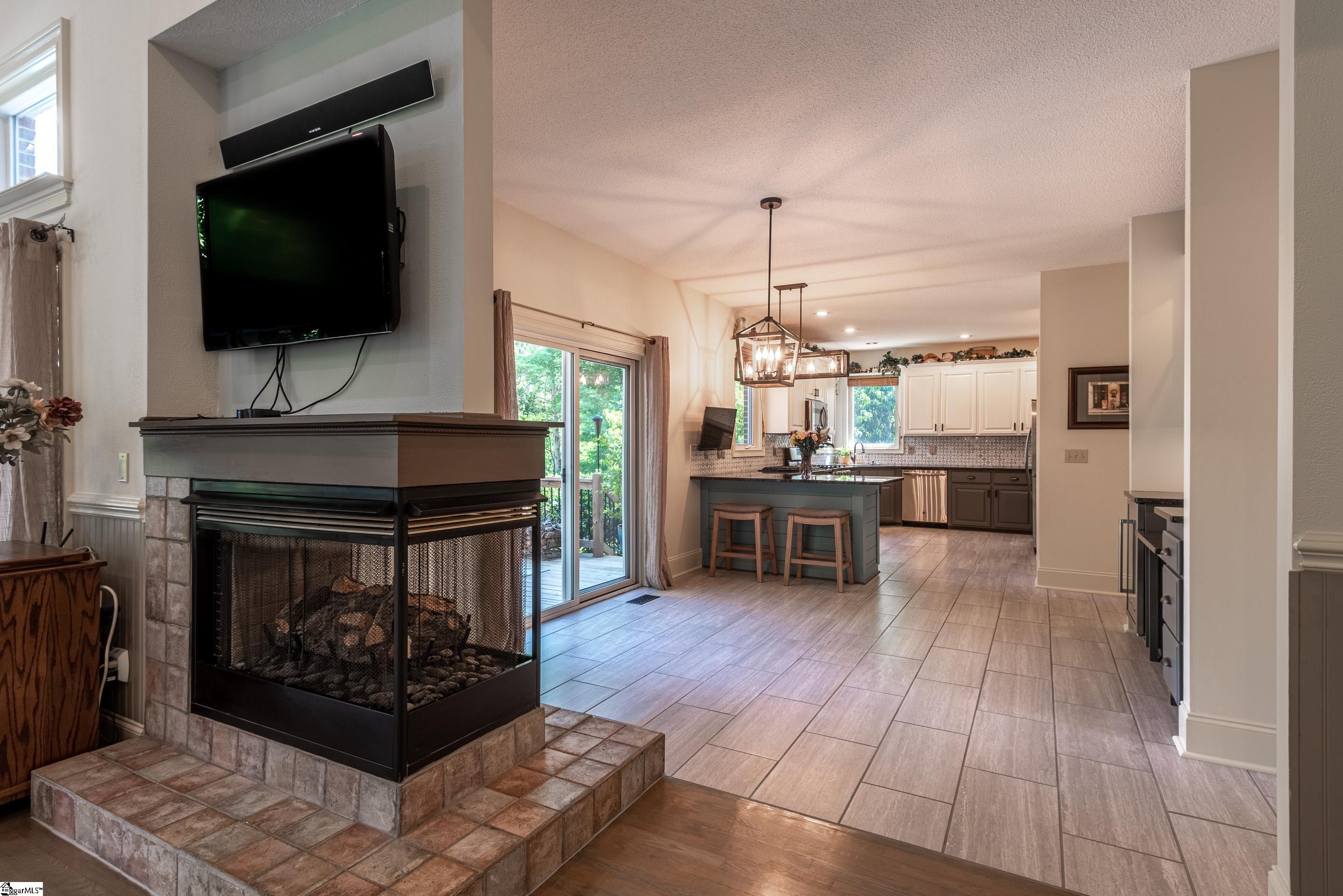 401 Devon Way Anderson, SC 29621 - Photo 5 of 36
