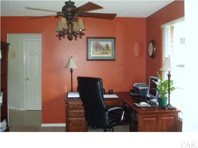 5757 Admirals Road Milton, FL 32583 - Photo 6 of 22 office