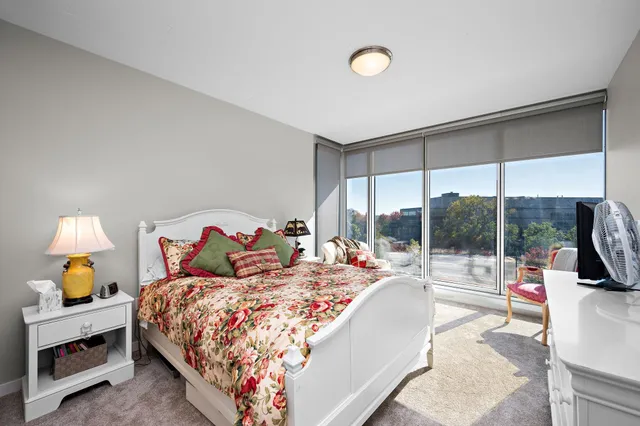 $345,000 | 8161 33rd Avenue South, Unit 508, Bloomington, MN 55425