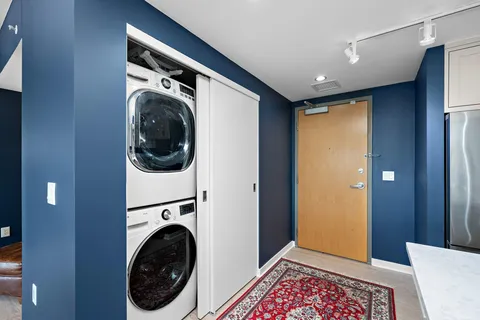 $345,000 | 8161 33rd Avenue South, Unit 508, Bloomington, MN 55425