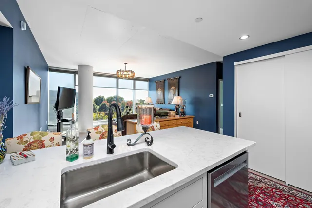 $345,000 | 8161 33rd Avenue South, Unit 508, Bloomington, MN 55425